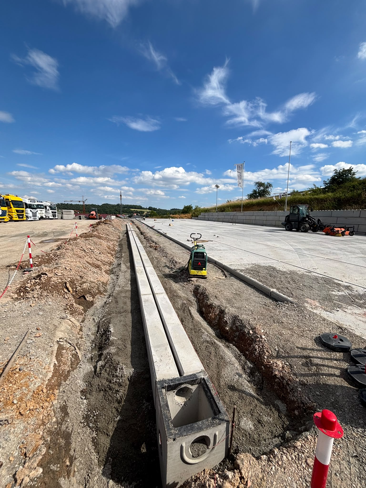 LK Dienstleistung – Projekt: Pflasterarbeiten & Solarreinigung
